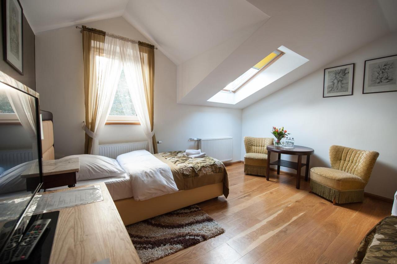 Siedem Drzew Hotel Biskupice  Room photo